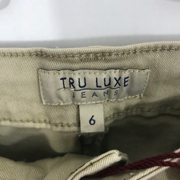 Tru Luxe Jeans Lasercut Embroidered NWT Size 6 Skinny Ankle - Picture 5 of 6